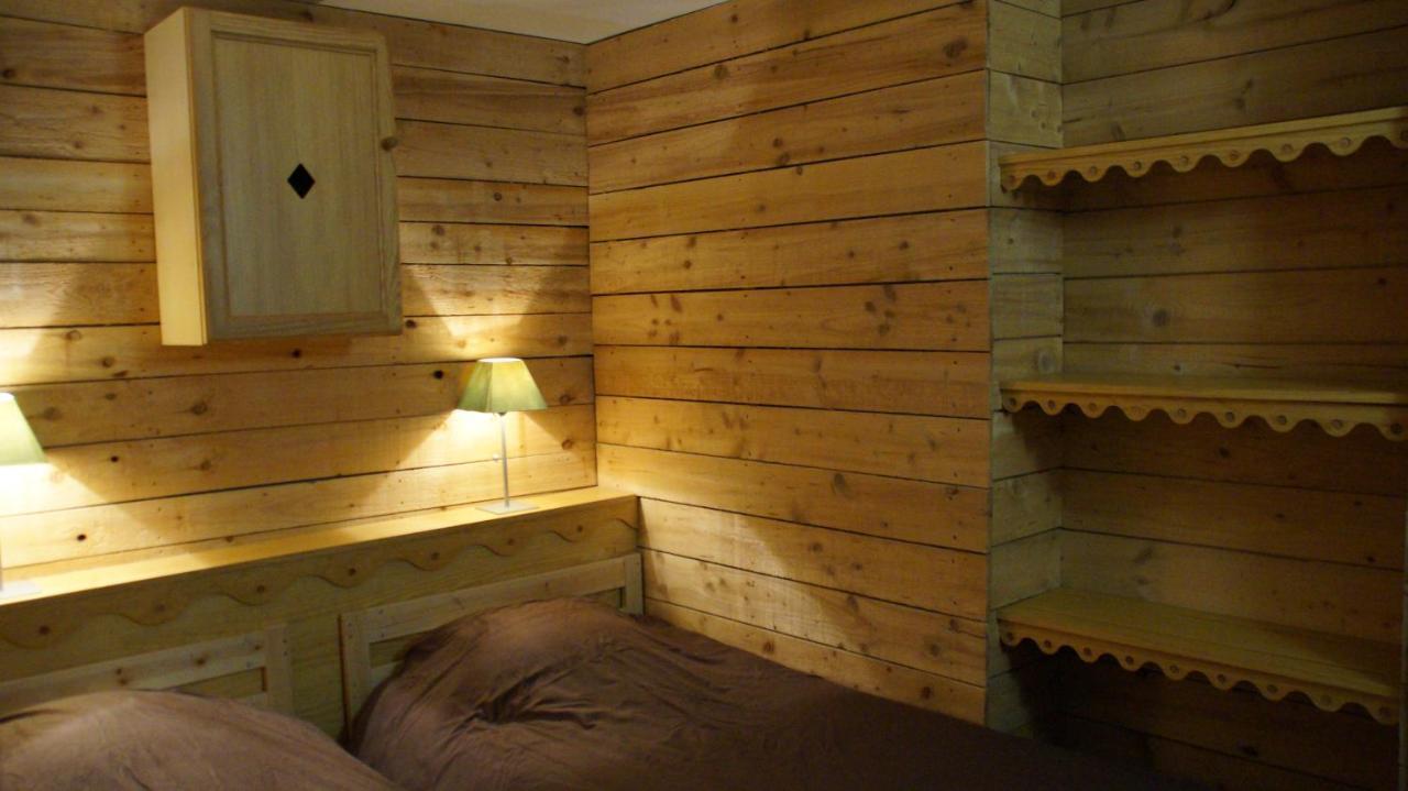 4 Personnes Saint-lary Village Apartamento